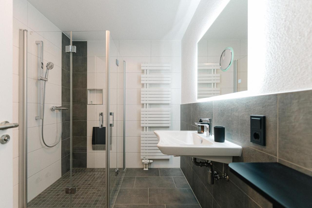 Moderne 2 Zi.-Fewo Blackforest Art Barrierefrei Naehe Freiburg Зимонсвальд Экстерьер фото